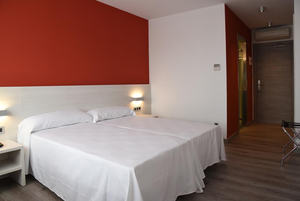 Hotel Julimar Льорет-де-Мар Экстерьер фото